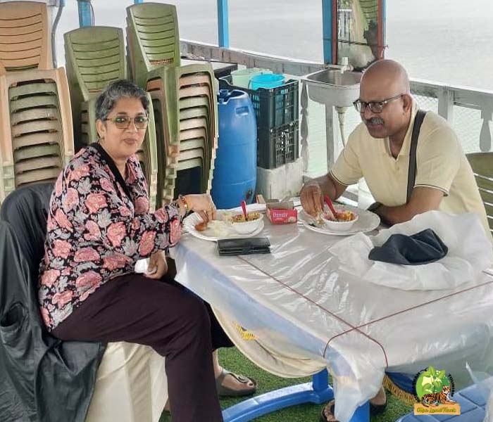 Delicious food served on a boat during Sundarban tour with Maa Laxmi Travels